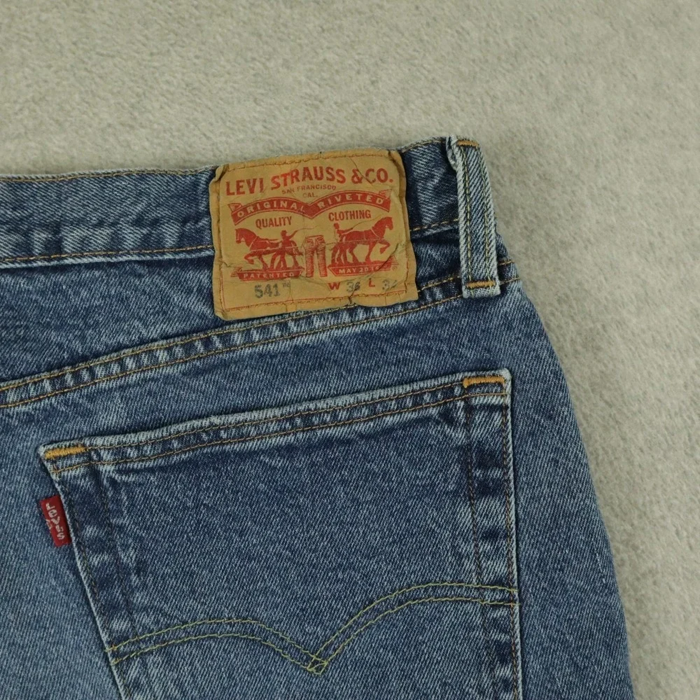Levi's 541 Jeans Mens 36x34 Athletic Taper 5-Pocket‎ Flex Distressed Denim Blue